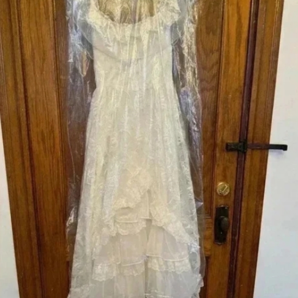 Vintage Wedding Dress